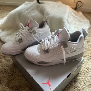 Jordan 4 Retro “White Oreo”